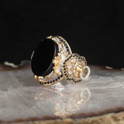 Silver Men's Ring With Rhodium Plated Onyx Stone And Lion Symbol - Vip Jewelry