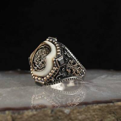 Silver Men's Ring With La Galibe İllallah Written Amber Stone - 1